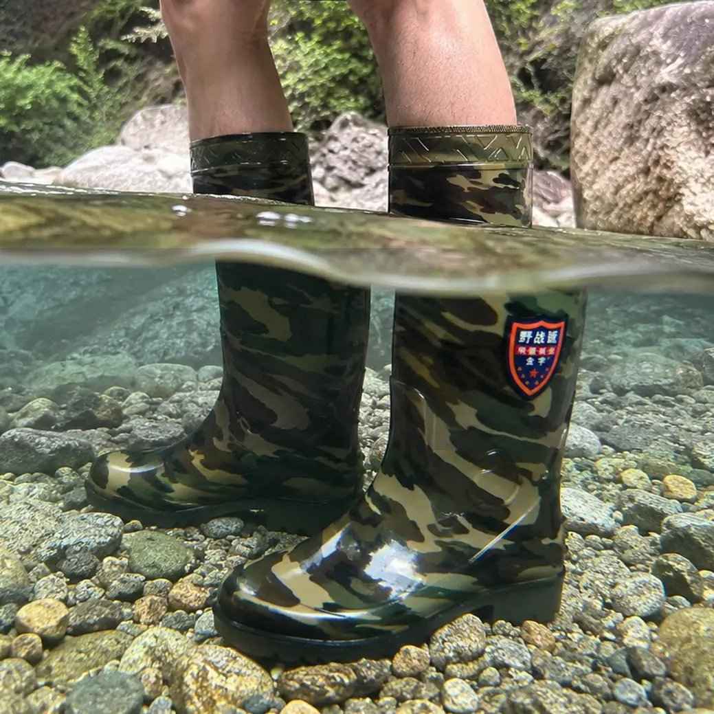 Wading boots